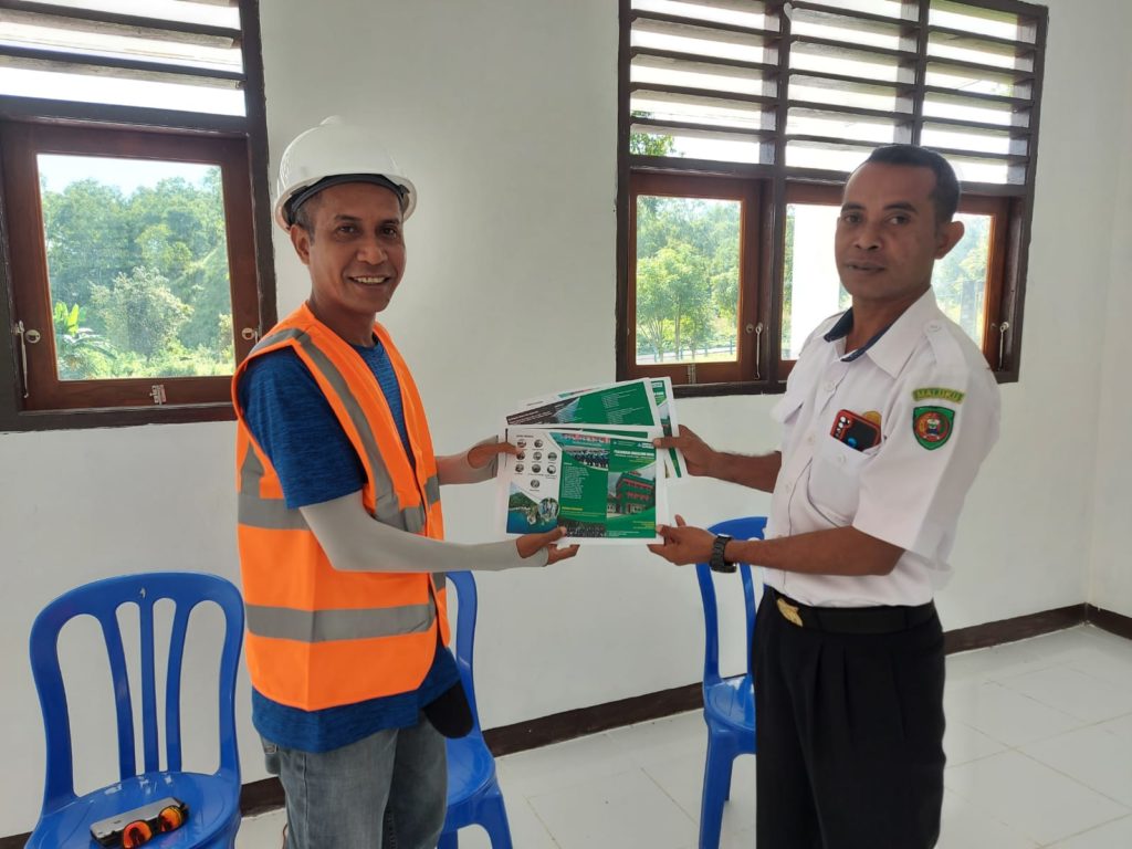 Kegiatan Sosialisasi Prodi Ilmu Lingkungan kepada SMA Negeri Lurang, Kabupaten Maluku Barat Daya.
